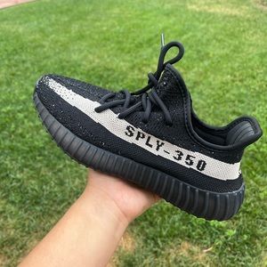 Yeezy 350 V2 “Oreo”